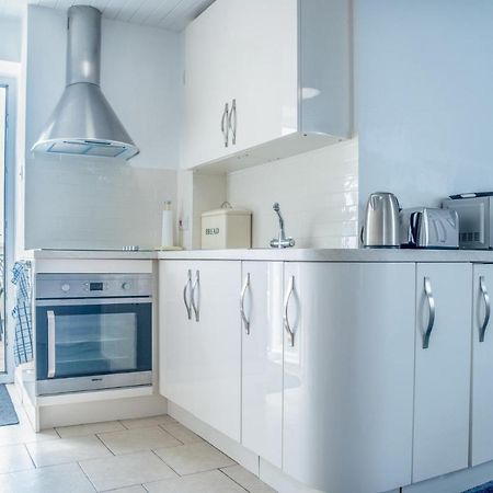 St Julians View - 1 Bedroom Apartment - テンビー エクステリア 写真